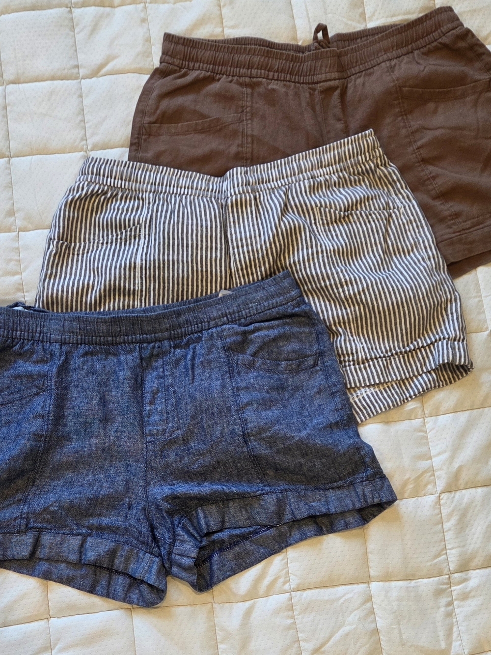 Old Navy Women's Linen Blend Shorts With Drawstring Waist - Brown, Navy, Striped